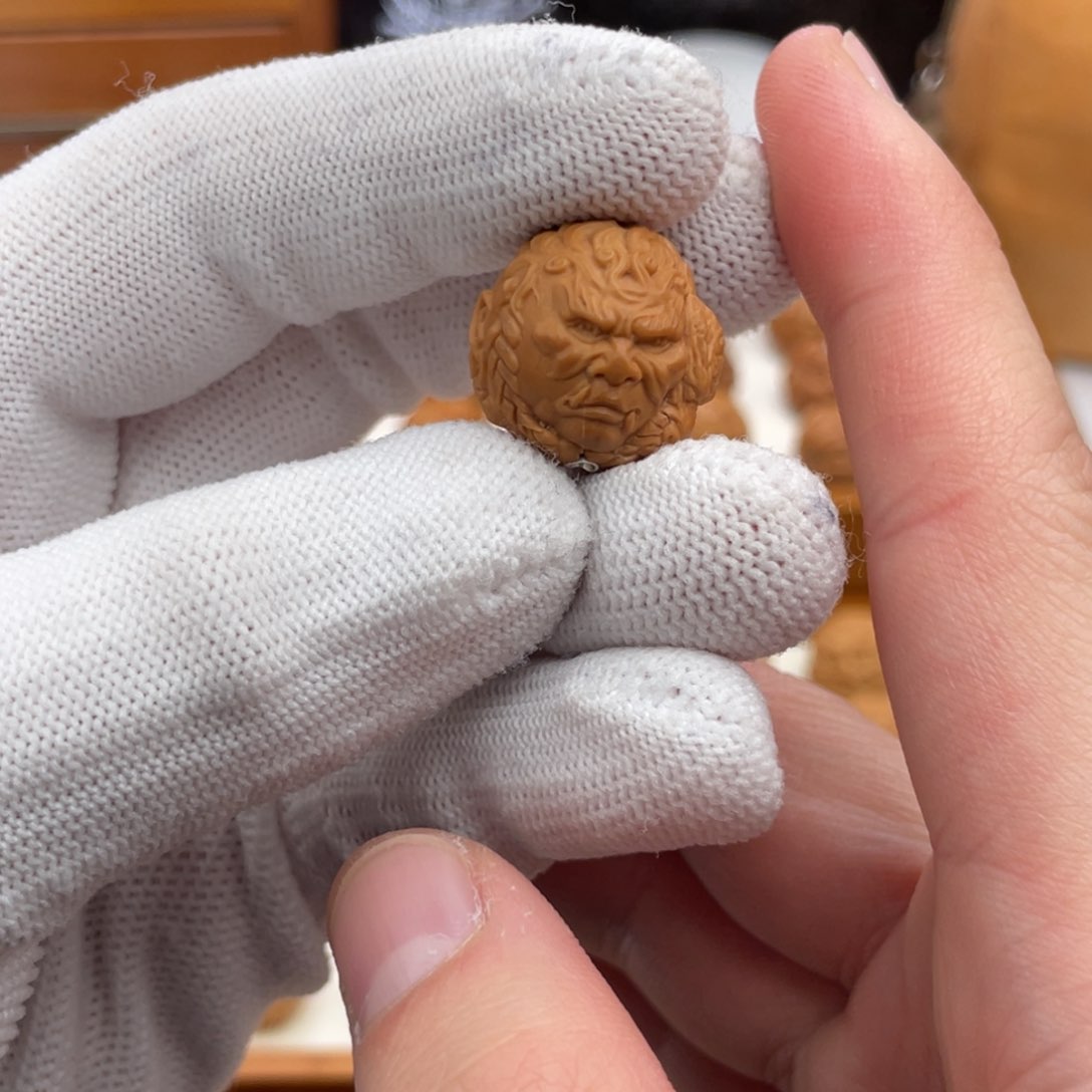 文玩核桃吊坠五*猴头核桃雕刻