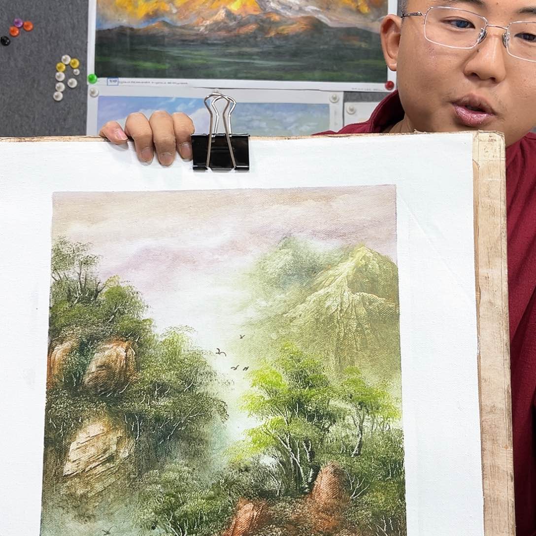 油画行路人小院绘画作品竞拍成功