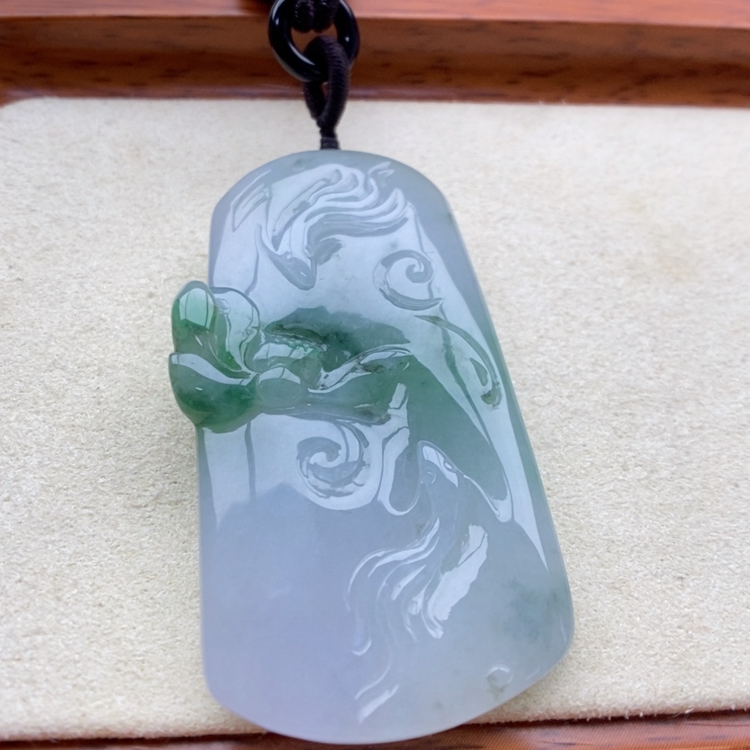 翡翠未镶嵌颈饰吊坠21