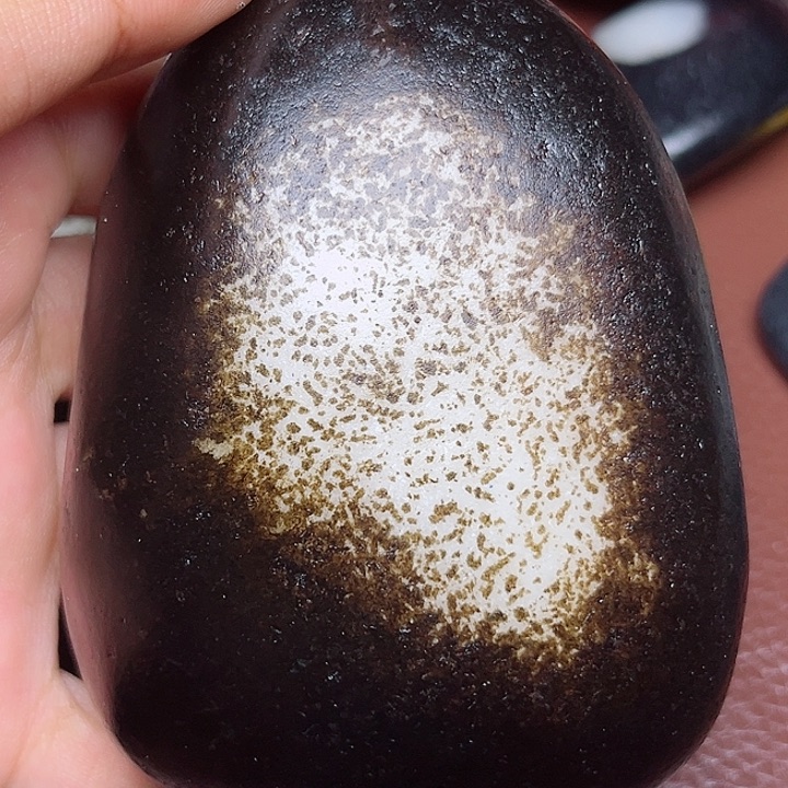 和田玉未镶嵌颈饰日*