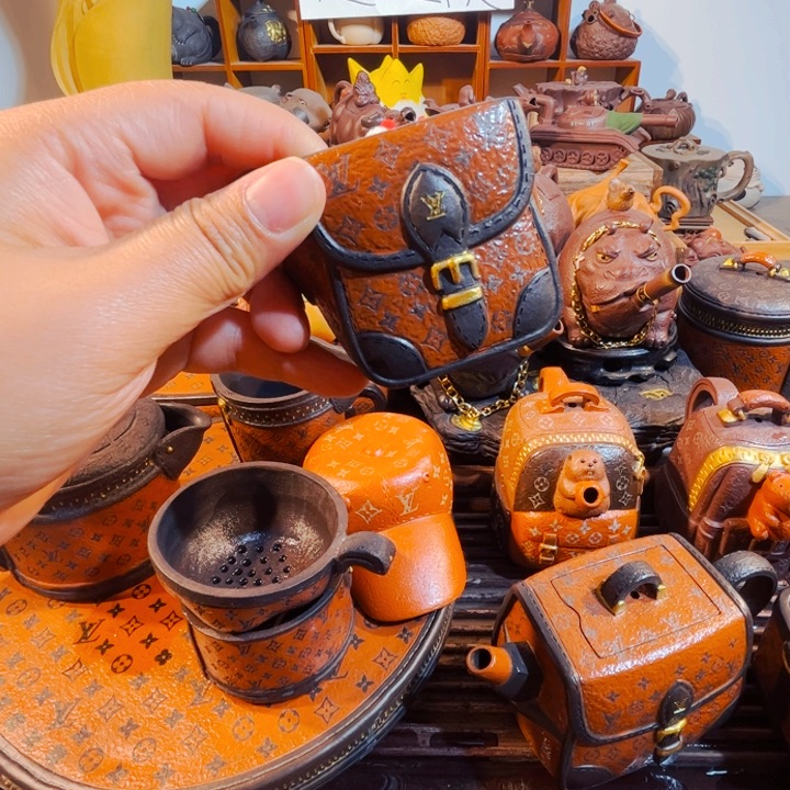 白***颜茶壶拼配泥纯手工制作过程就是