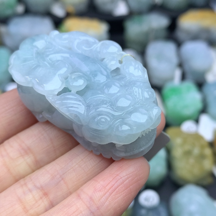 翡翠颈饰未镶嵌天然缅甸A货翡翠貔貅吊坠