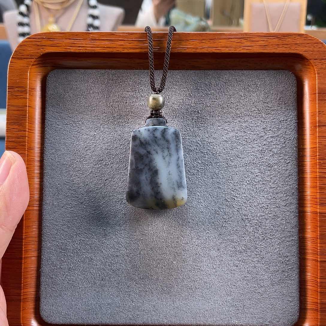 和田玉吊坠(不含链)未镶嵌