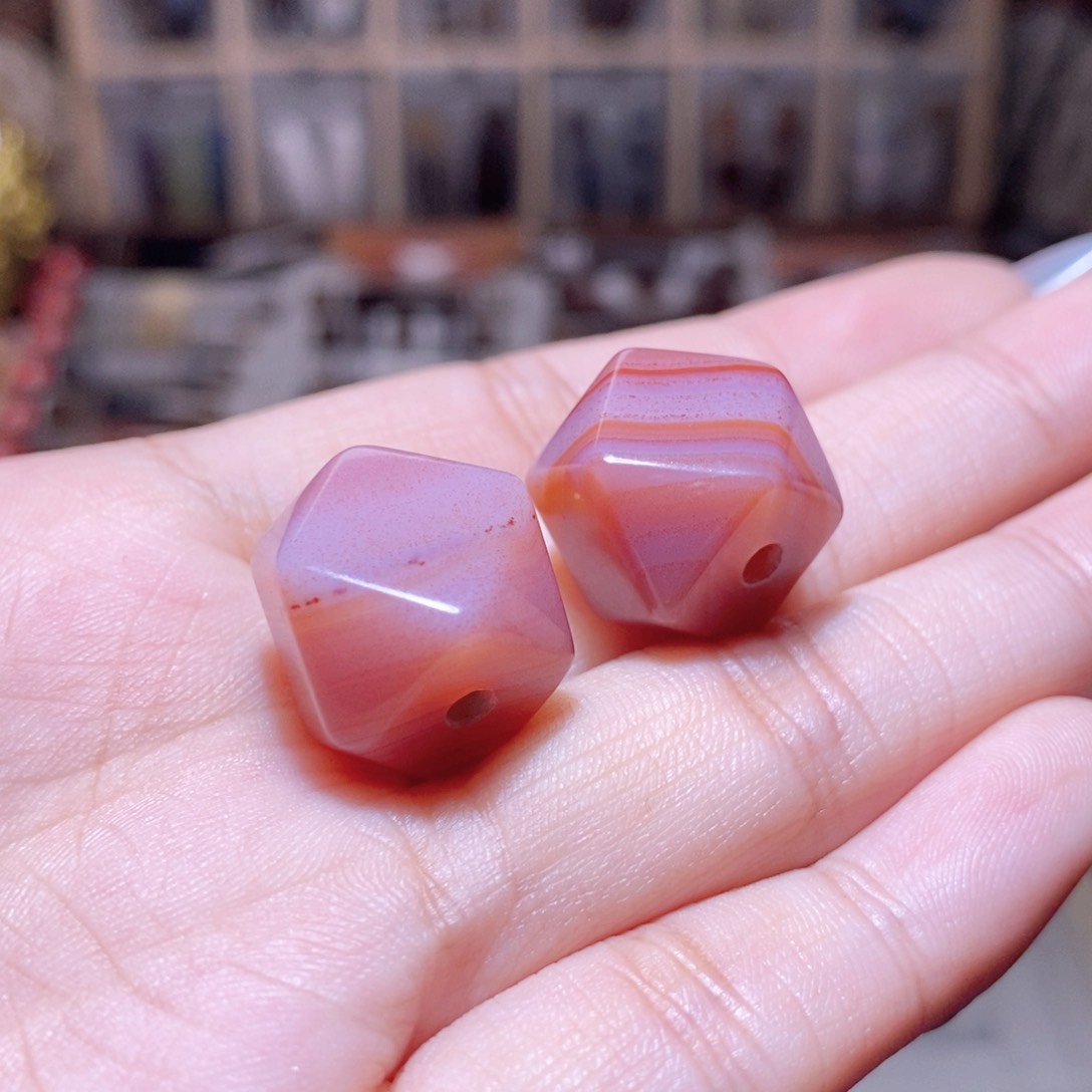 玛瑙/玉髓颈饰未镶嵌镜**生