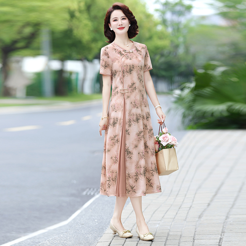 妈妈新中式冰丝长裙国风时尚中年女装减龄夏季复古盘扣显瘦连衣裙