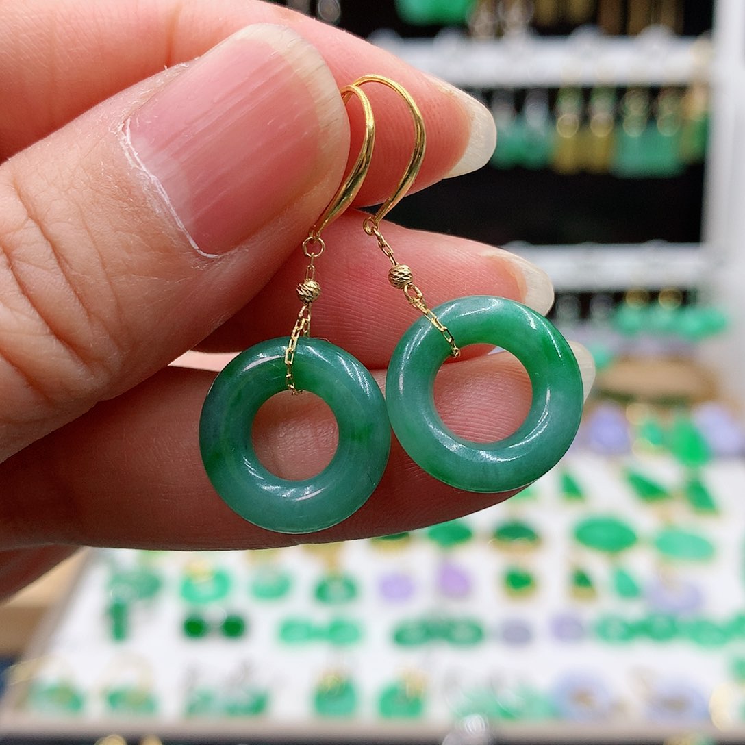 翡翠耳饰18K金镶嵌的