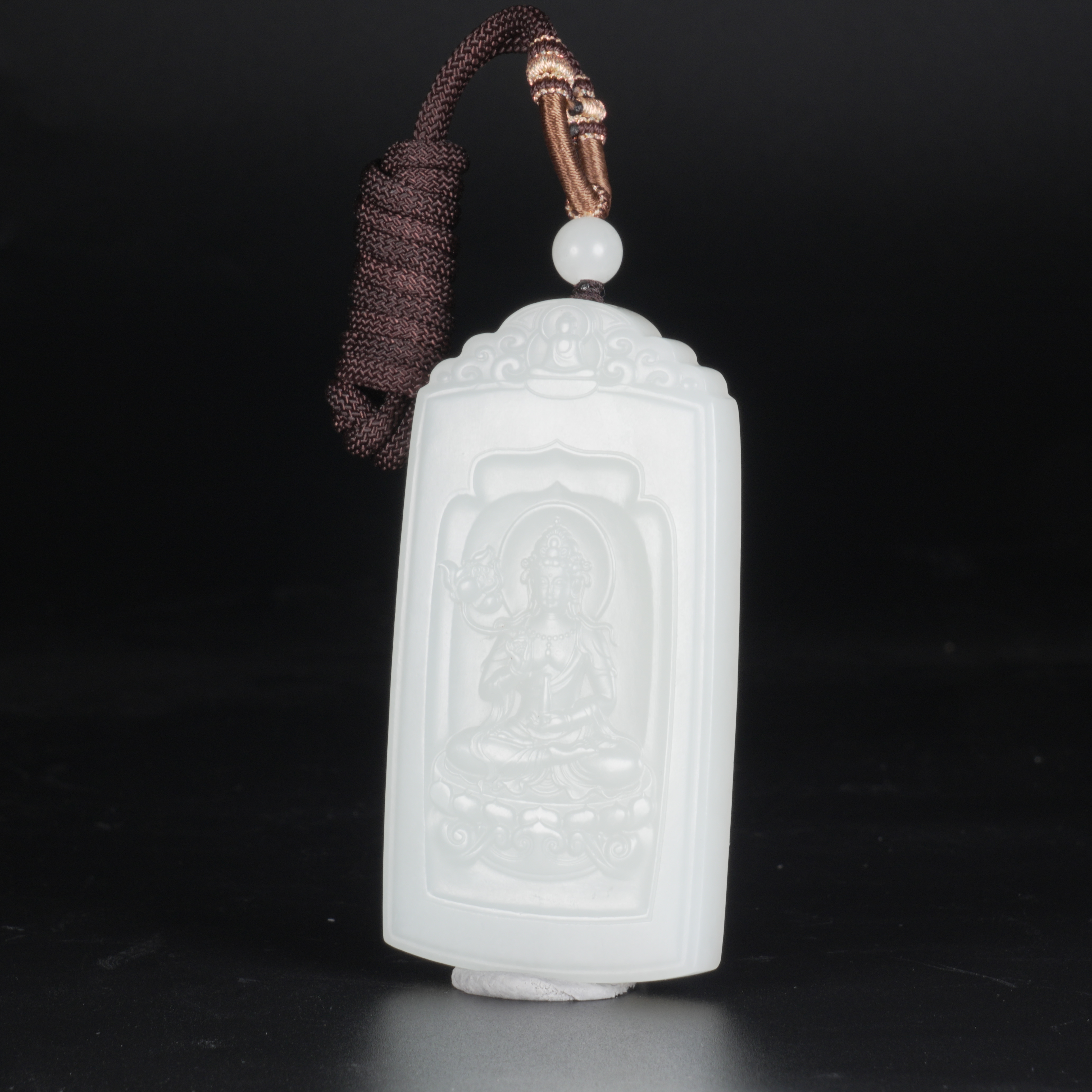 lot12老坑和田玉羊脂观音挂件