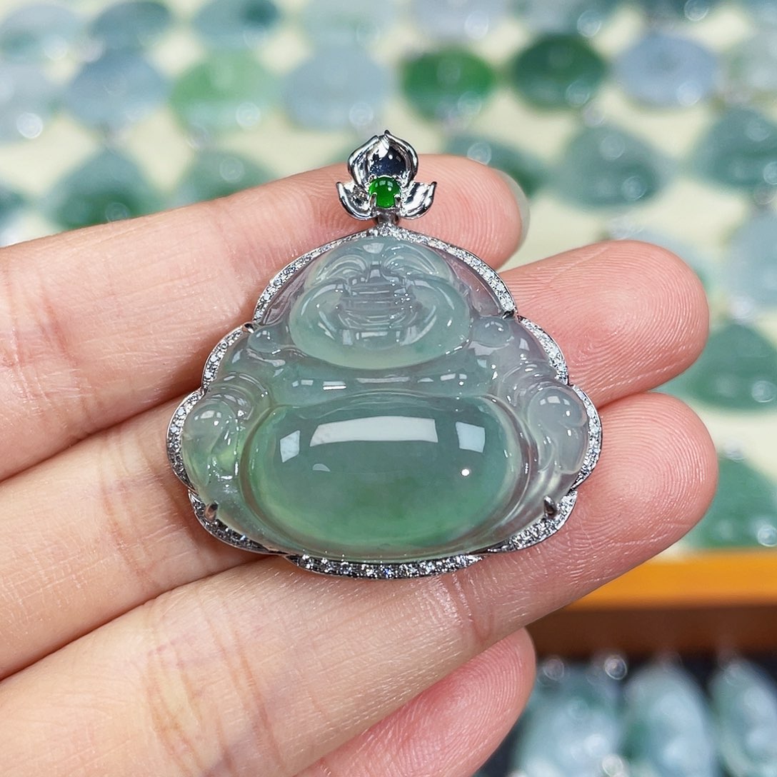 翡翠颈饰18K金镶嵌吊坠