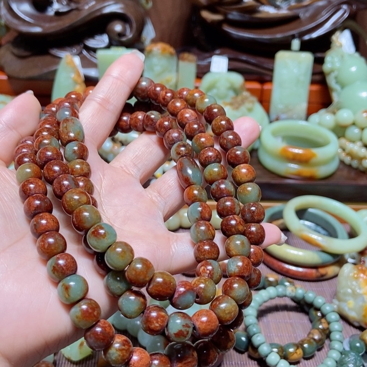 岫岩河磨玉（透闪石质玉）手链未镶嵌姓***理