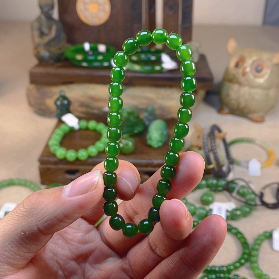 和田玉颈饰未镶嵌A****萌