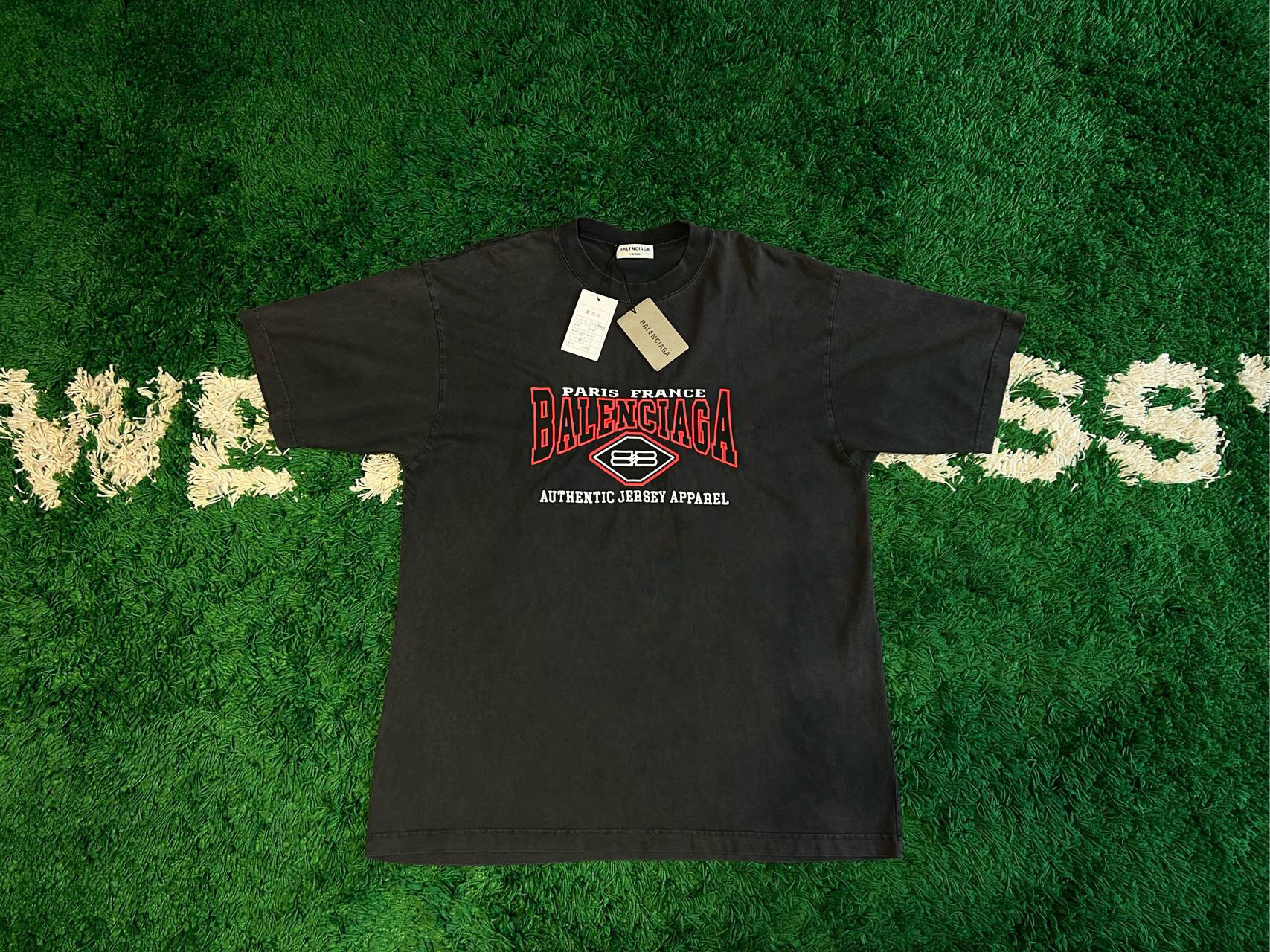 全新未使用 Balenciaga/巴黎世家 刺绣字母做旧短袖 S码A10688