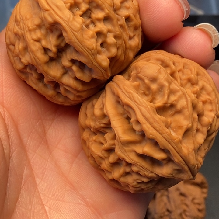 大***志吊坠文玩核桃平谷鸡心