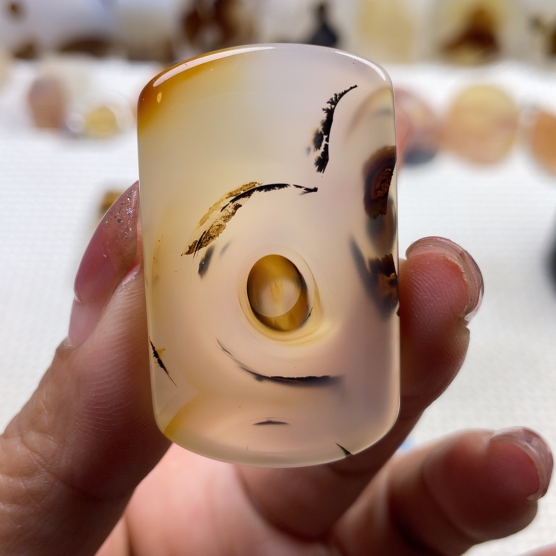 玛瑙/玉髓未镶嵌颈饰