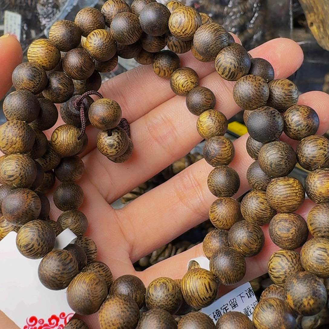 沉香手串卡八沉水浮31克