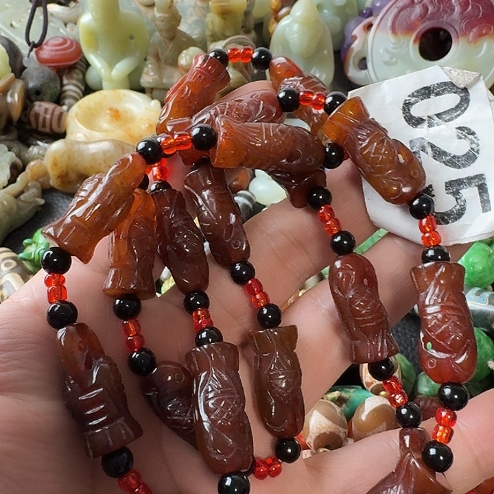 苍***君玛瑙/玉髓未镶嵌颈饰