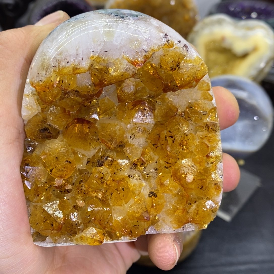 水晶大型摆件（非配饰）未镶嵌