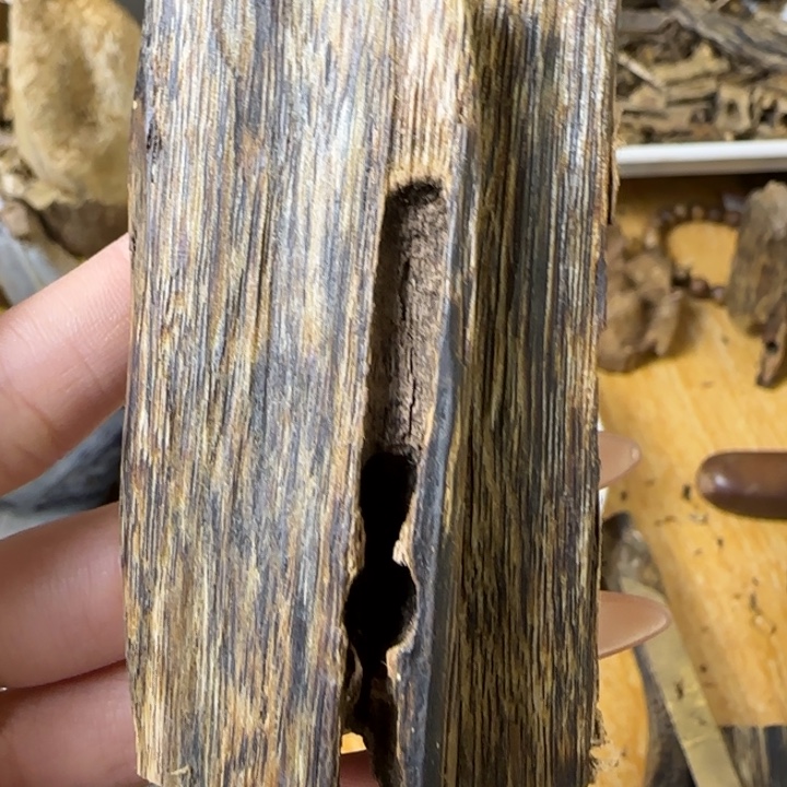 沉香沉香碎屑绿棋莺歌绿虫漏21g