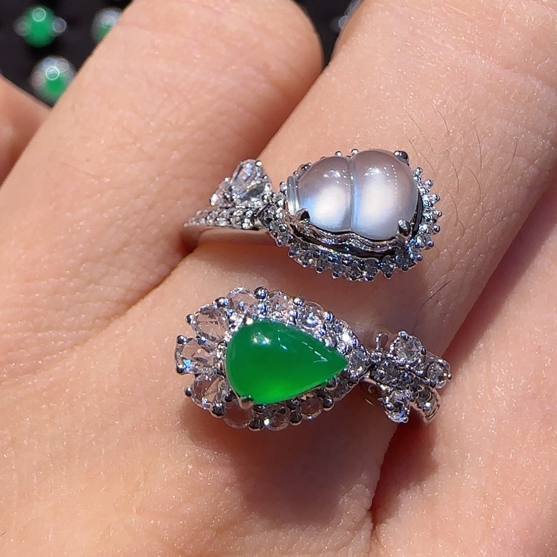 翡翠戒指18K金镶嵌设计款