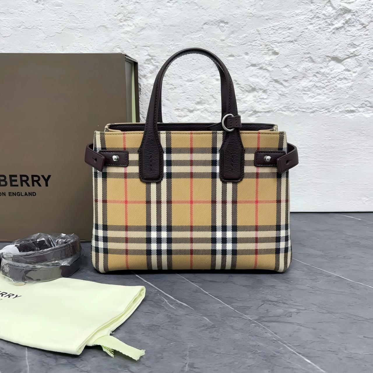 99新 BURBERRY/博柏利 /夏vv0926/单肩包/25912