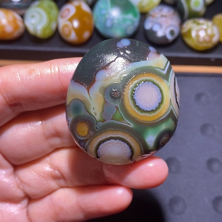未镶嵌玛瑙/玉髓珠宝半成品140