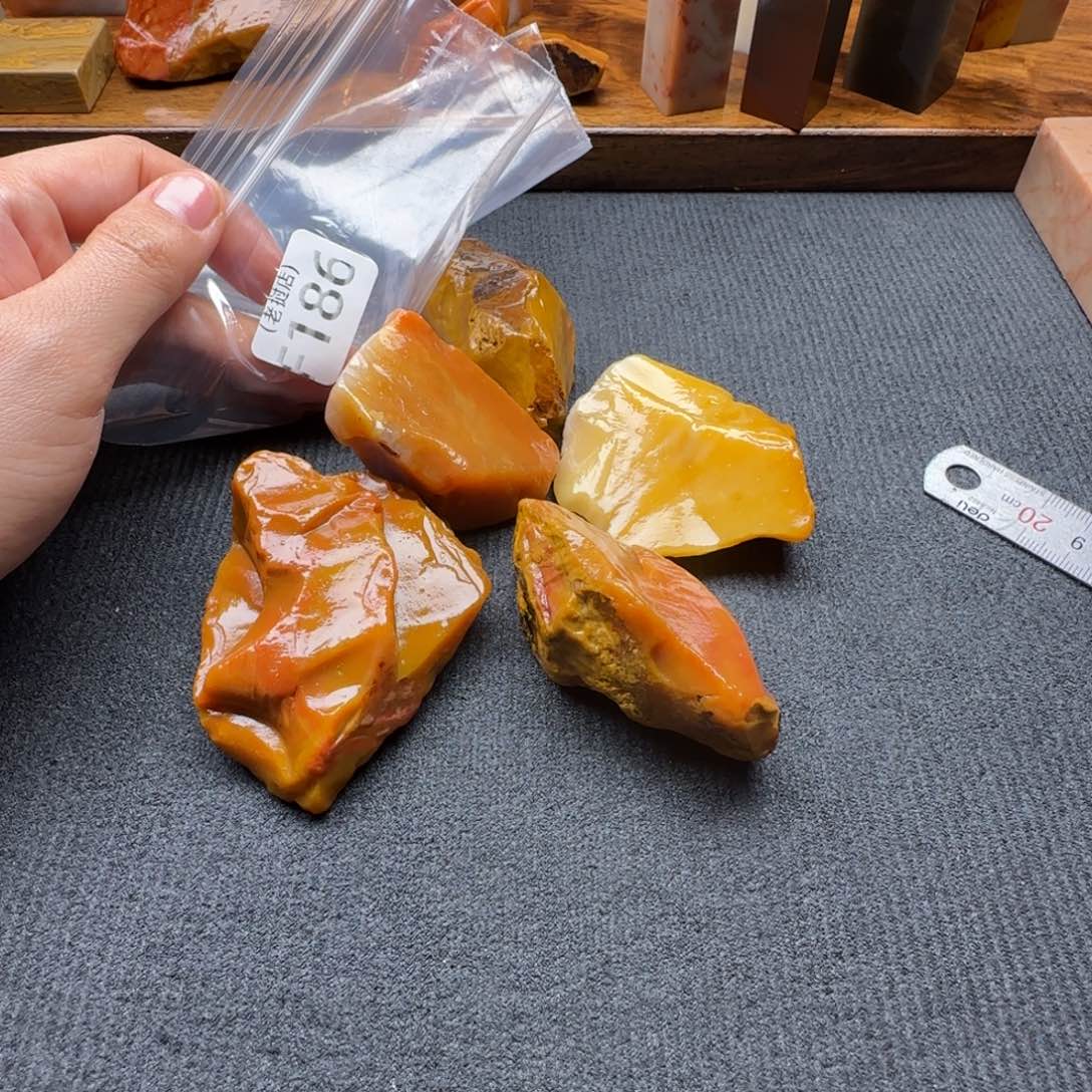 牛***宇老挝石正常正常正常