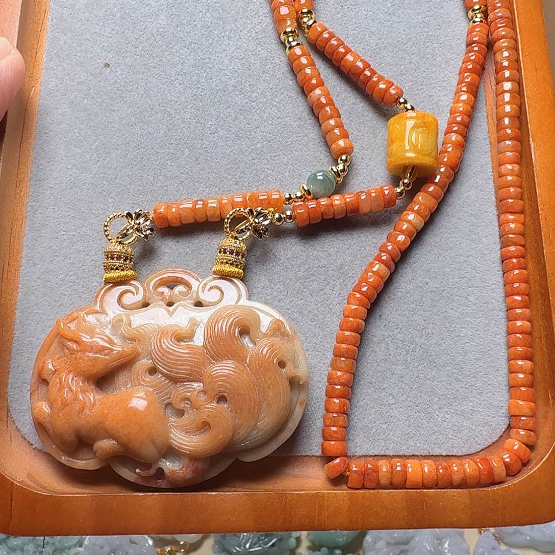 吊坠(赠链)未镶嵌翡翠青*莲