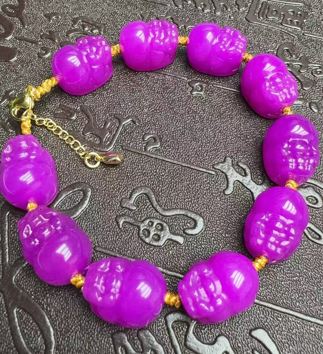 南非老矿料-精品高透粉色貔貅玉化手链 多样性发货