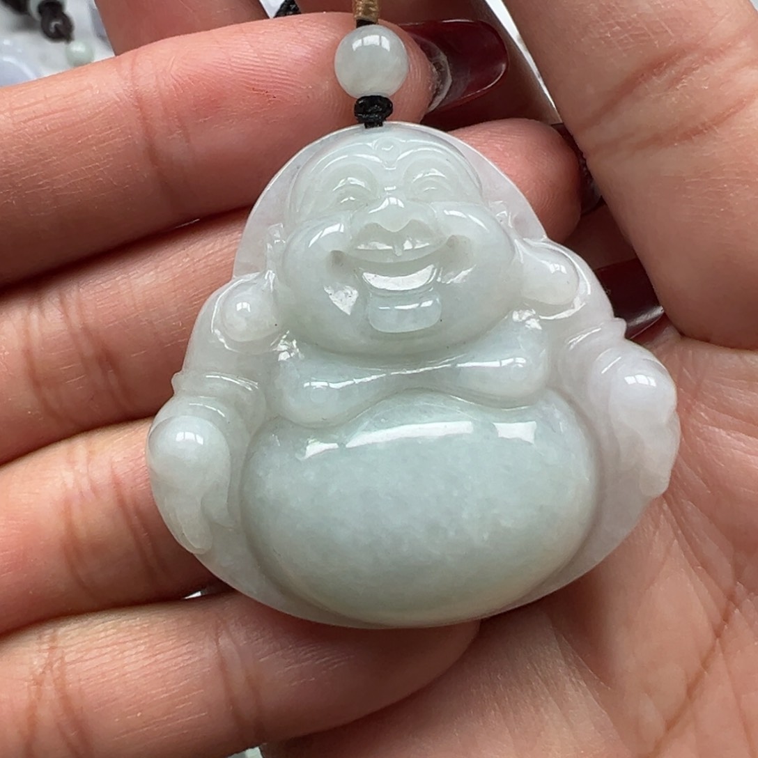 翡翠颈饰未镶嵌43×45×12.3