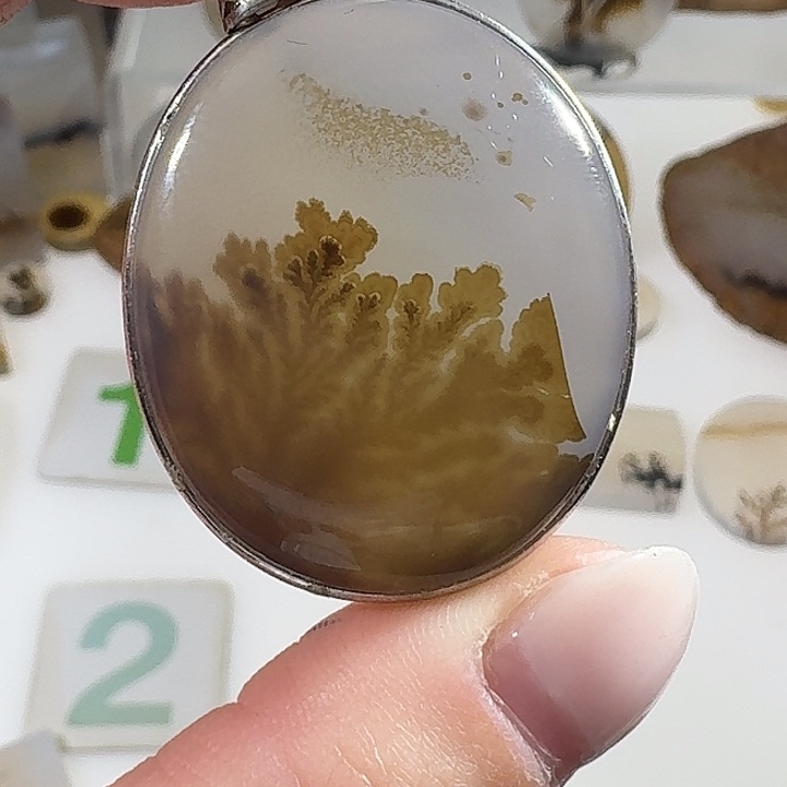 玛瑙/玉髓未镶嵌珠宝奇石