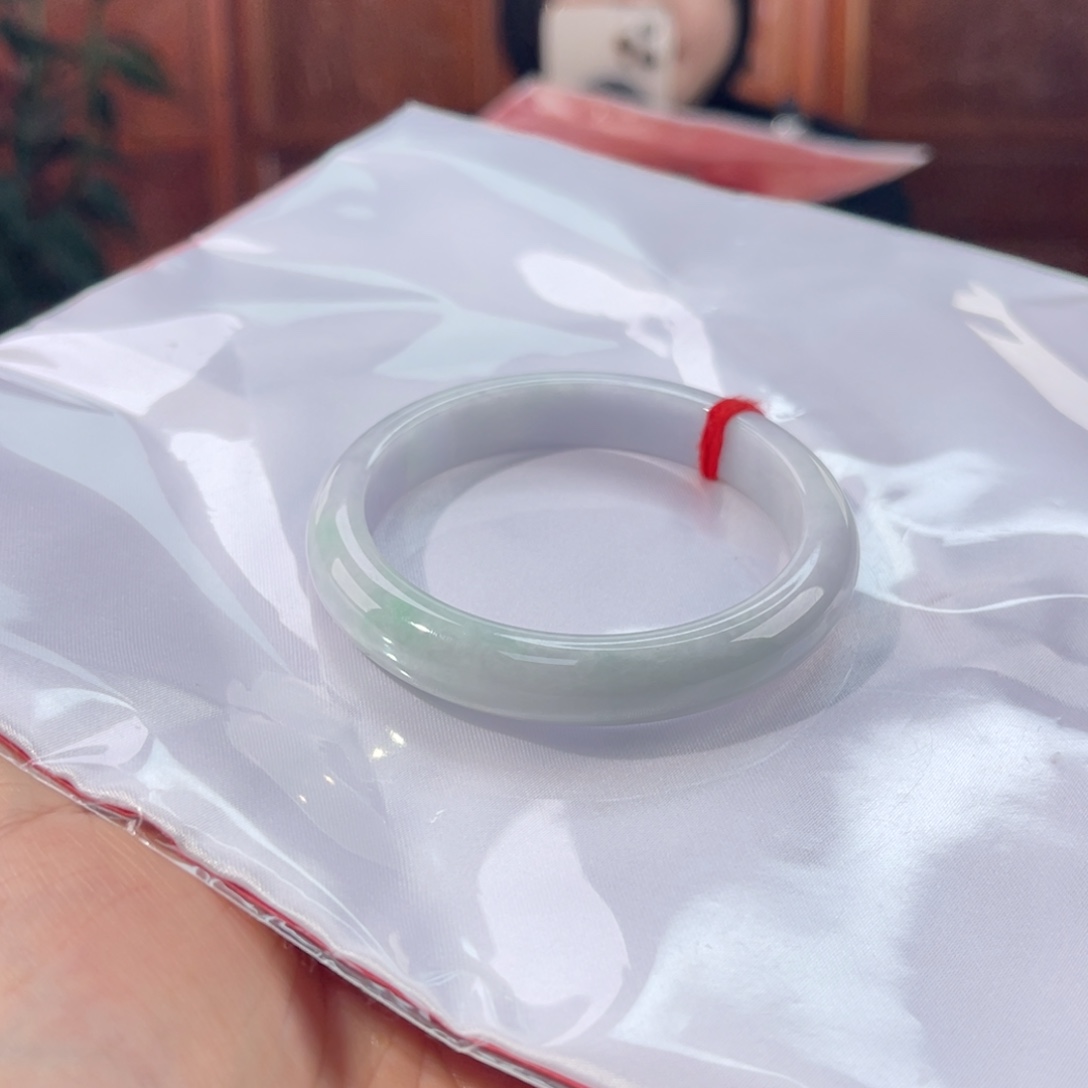 翡翠未镶嵌手镯56.5无大纹裂48小时鉴赏一处微棉筋淡底色