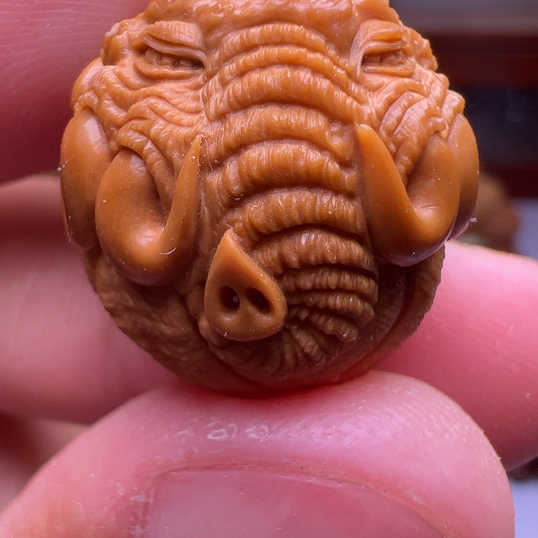 吊坠猴头核桃精修恶魔象神