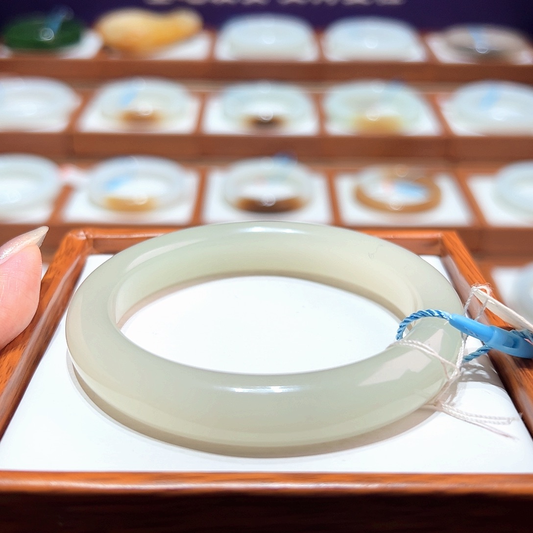 和田玉手镯59/60未镶嵌