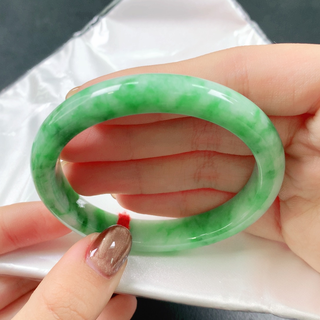 猫***哩翡翠未镶嵌手镯（贵妃镯）55.5圈1027