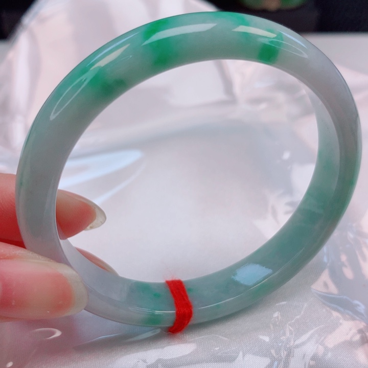 翡翠未镶嵌手镯54圈