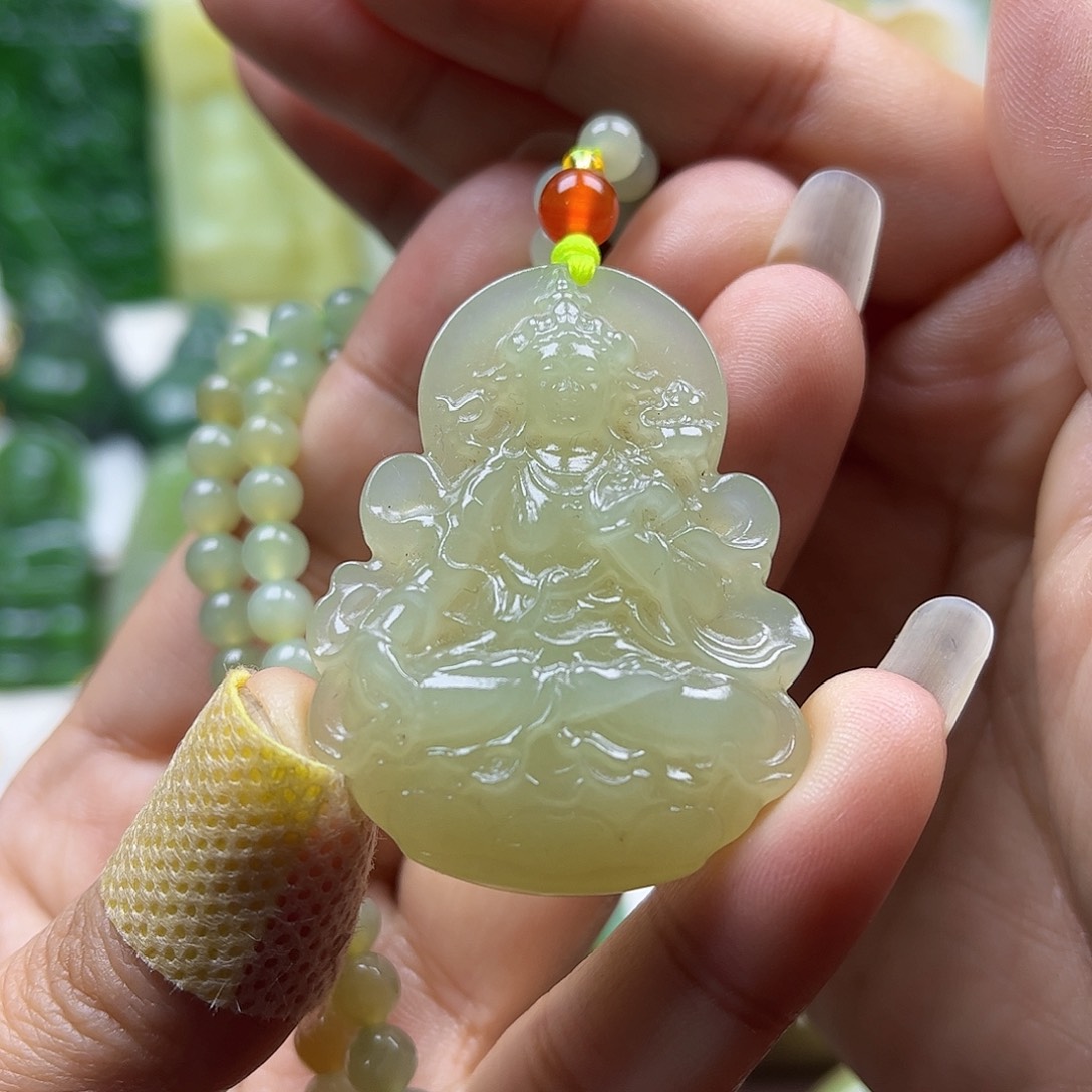 和田玉吊坠未镶嵌