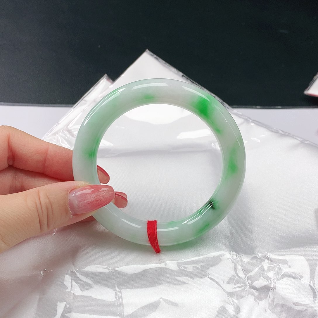 翡翠手镯未镶嵌翡翠037