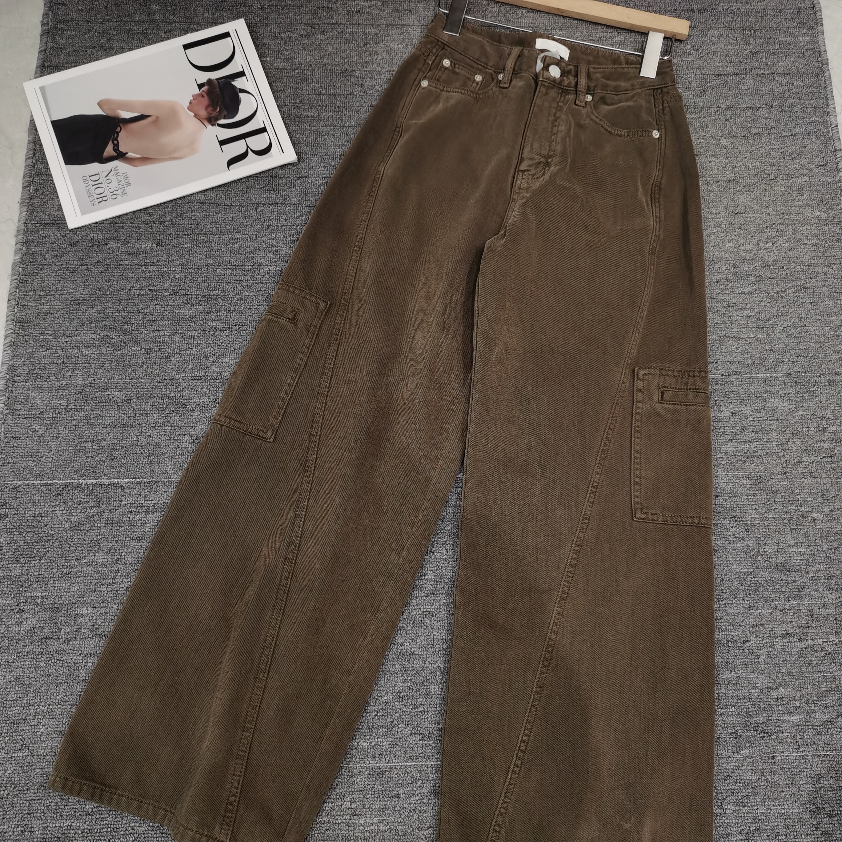 美式复古低腰松弛感直筒阔腿牛仔裤