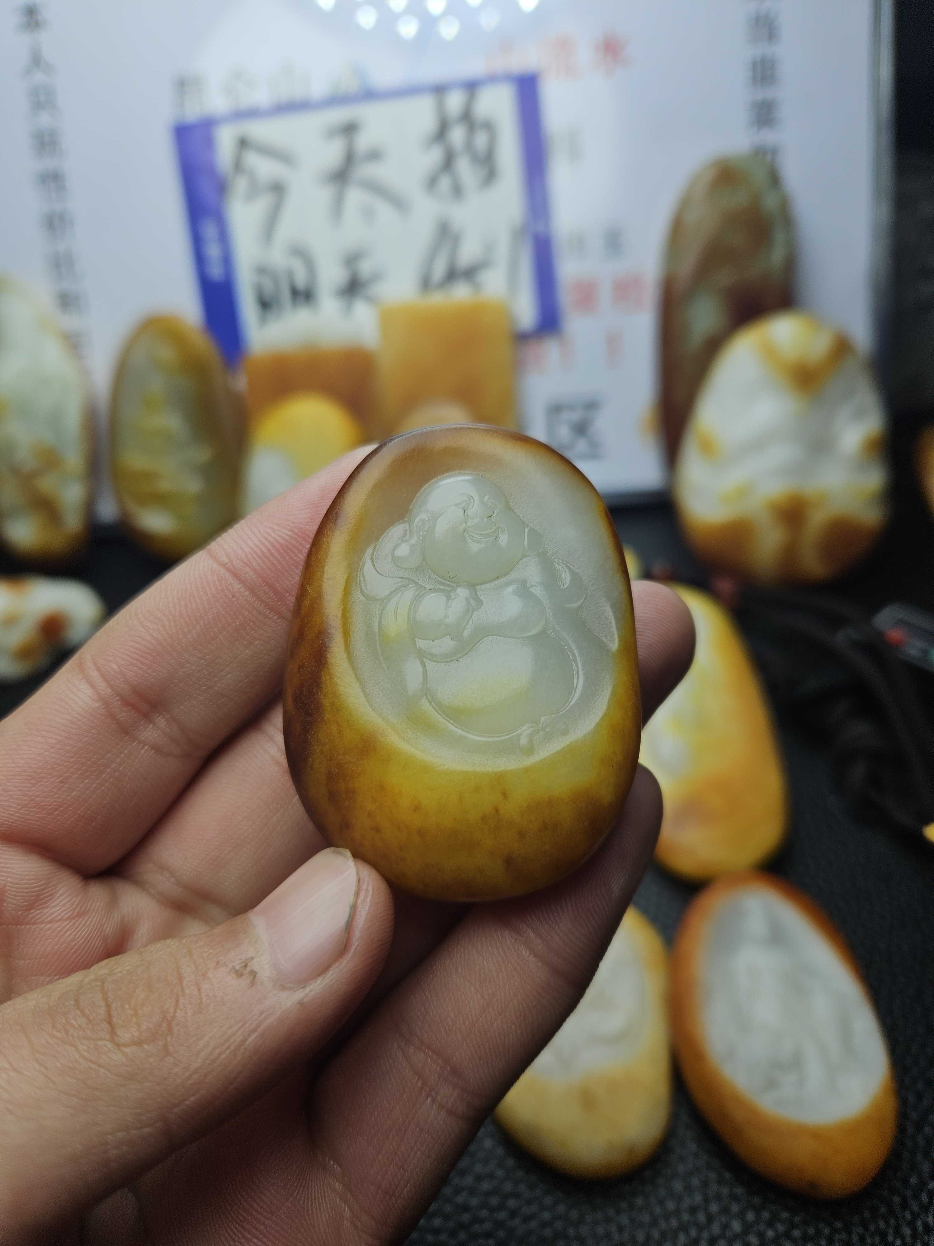 和田玉做佛公卧佛