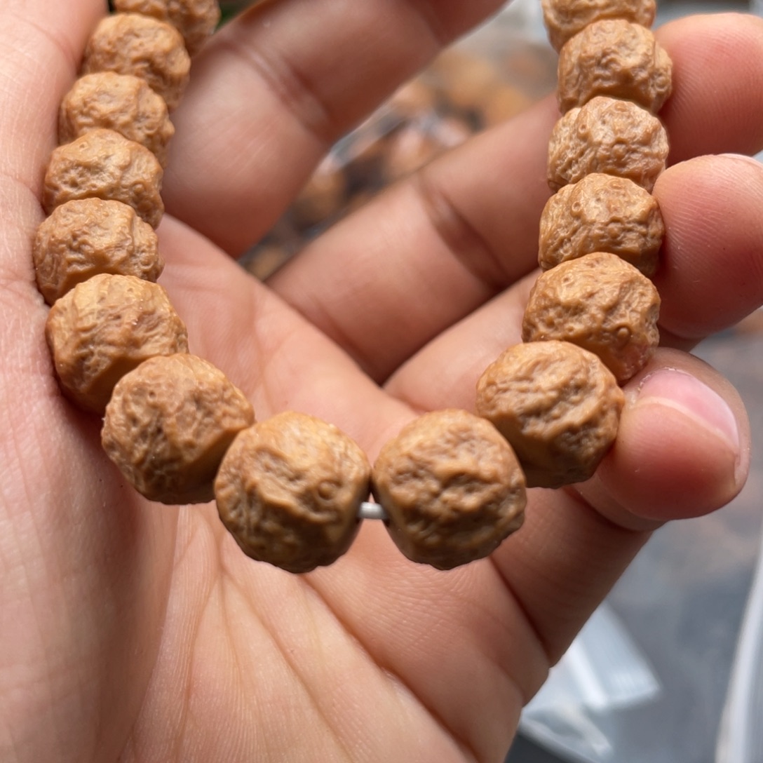 吊坠橄榄核猴头虎