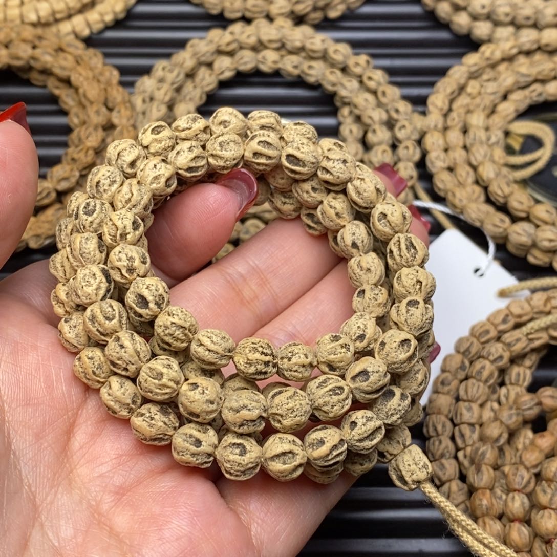 柏香籽/百香籽吊坠二*