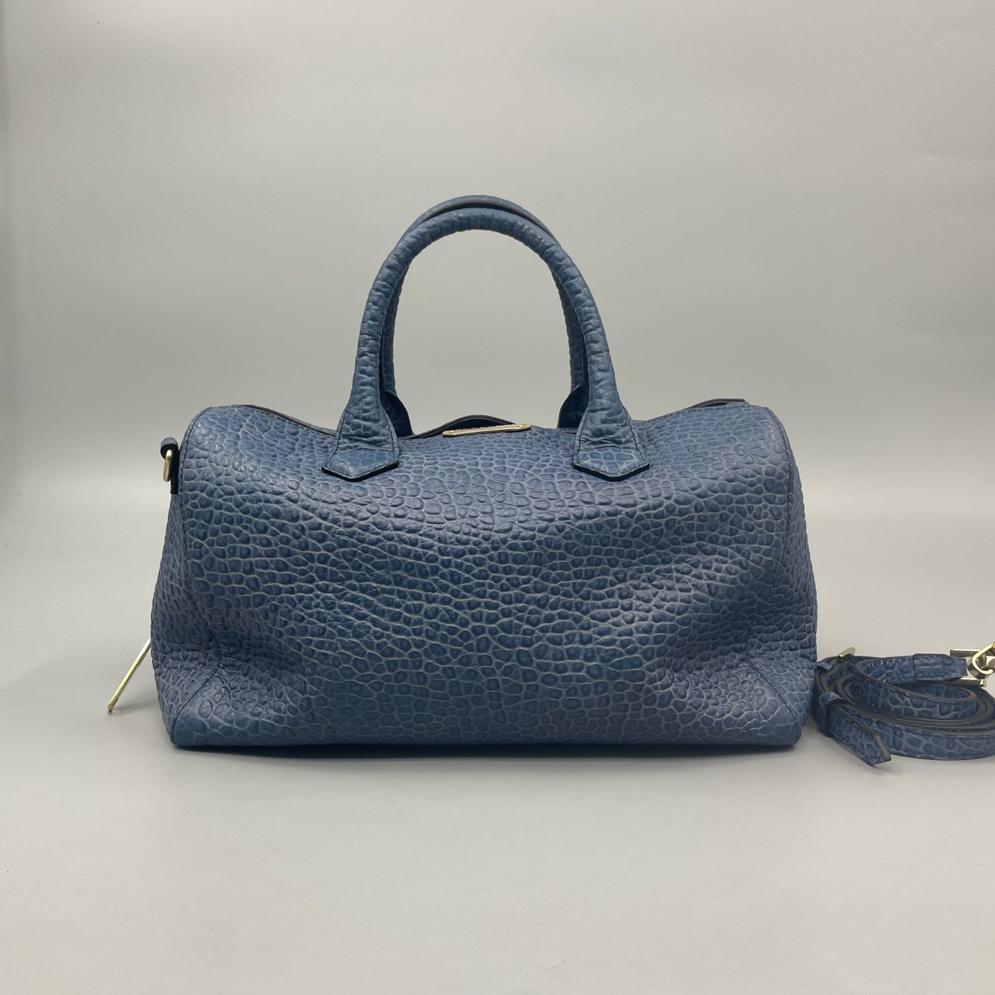 95新 BURBERRY/博柏利 深蓝色牛皮压纹波士顿手提包 32*19 A3168