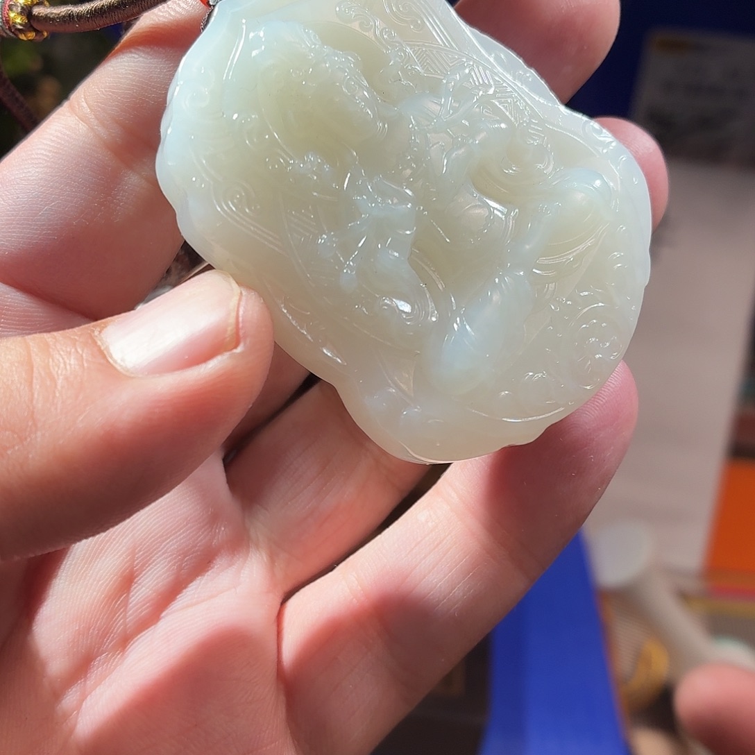 和田玉（糖玉）未镶嵌颈饰