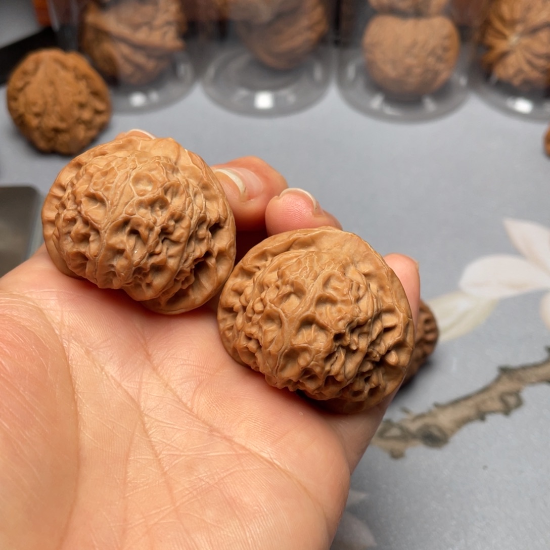 【闪购商品】文玩核桃吊坠宫灯………