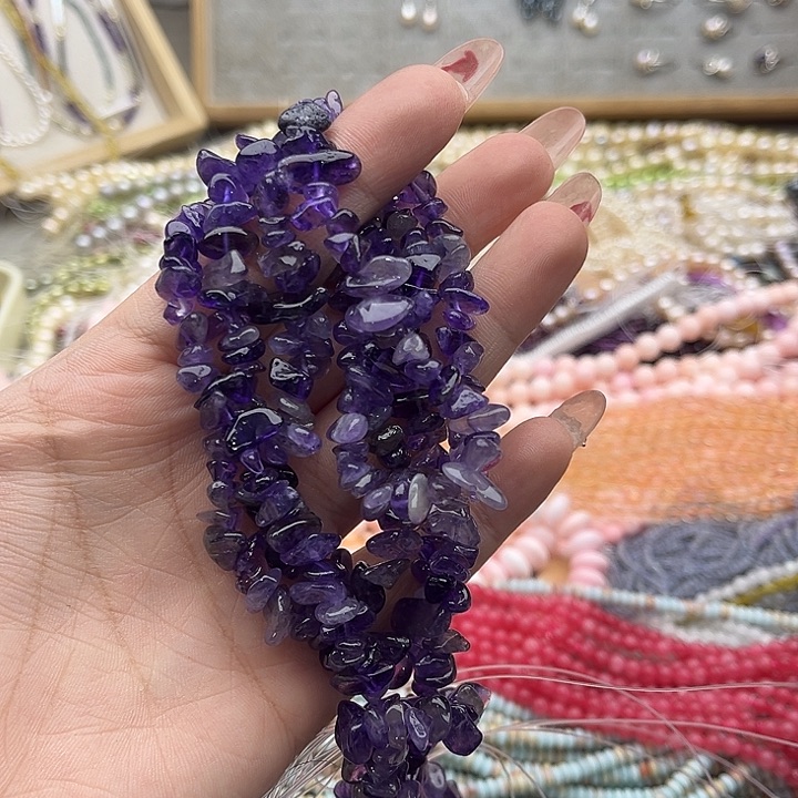 玛瑙/玉髓珠宝半成品未镶嵌紫晶碎石75cm左右