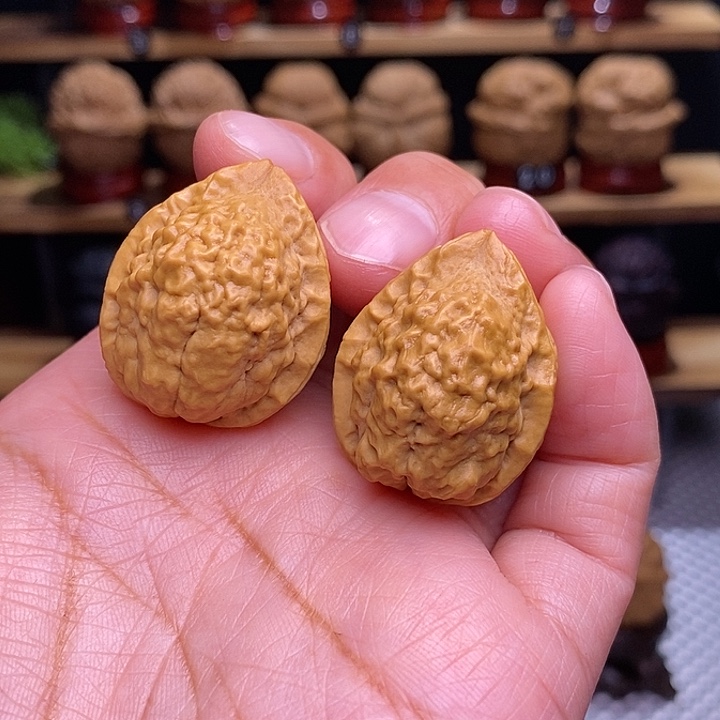 文玩核桃把件羊头舍利17