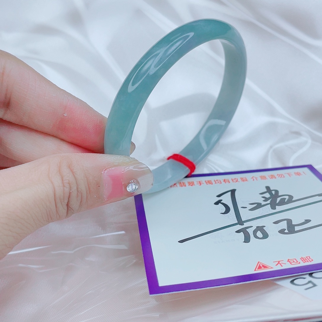 翡翠未镶嵌手镯翡翠