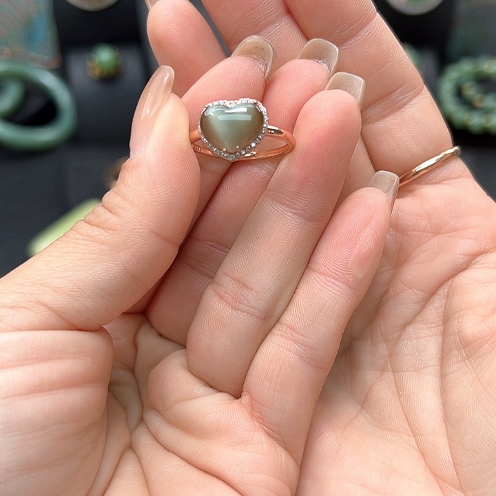 四***草和田玉银S925镶嵌戒指