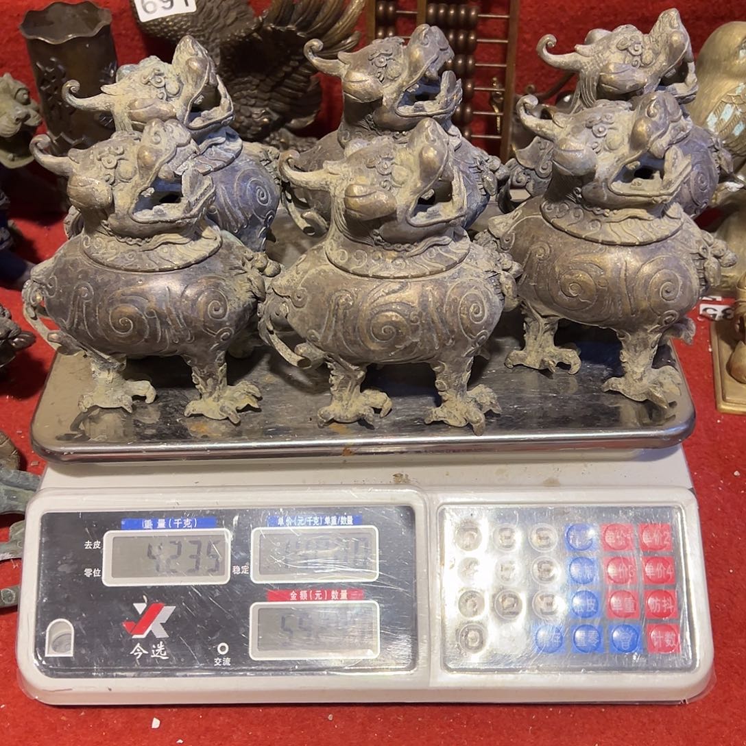 青***扬黄铜摆件，文房摆件