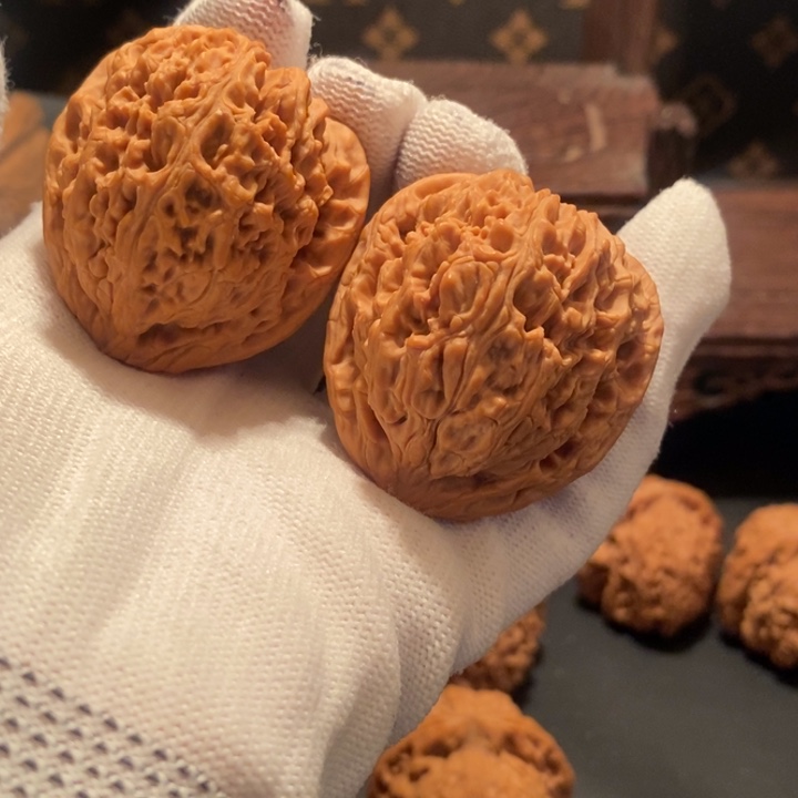 文玩核桃把件Z****,南疆石