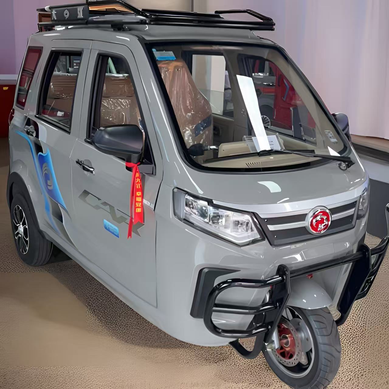 大江电动V30全封闭家用代步车